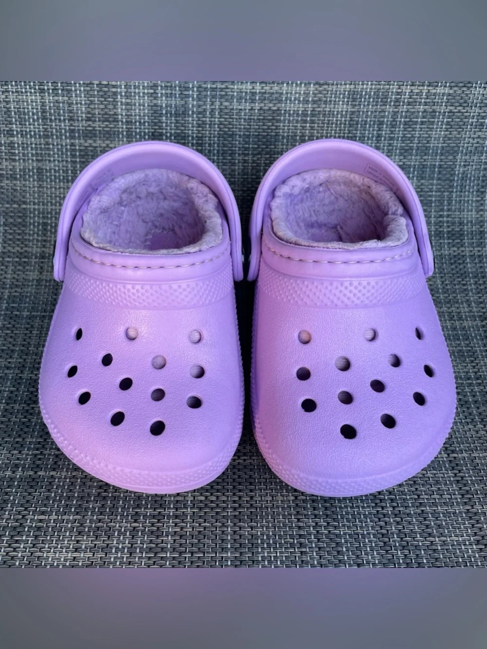 CROCS Kids Fuzzy-Lined Classic Clogs Bundle Lavender / Taupe Infant size 4